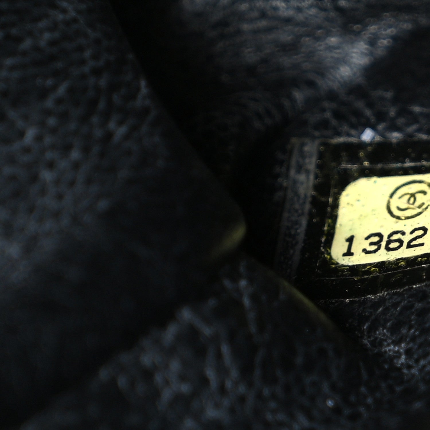Caviar Quilted Jumbo Single Flap Black
