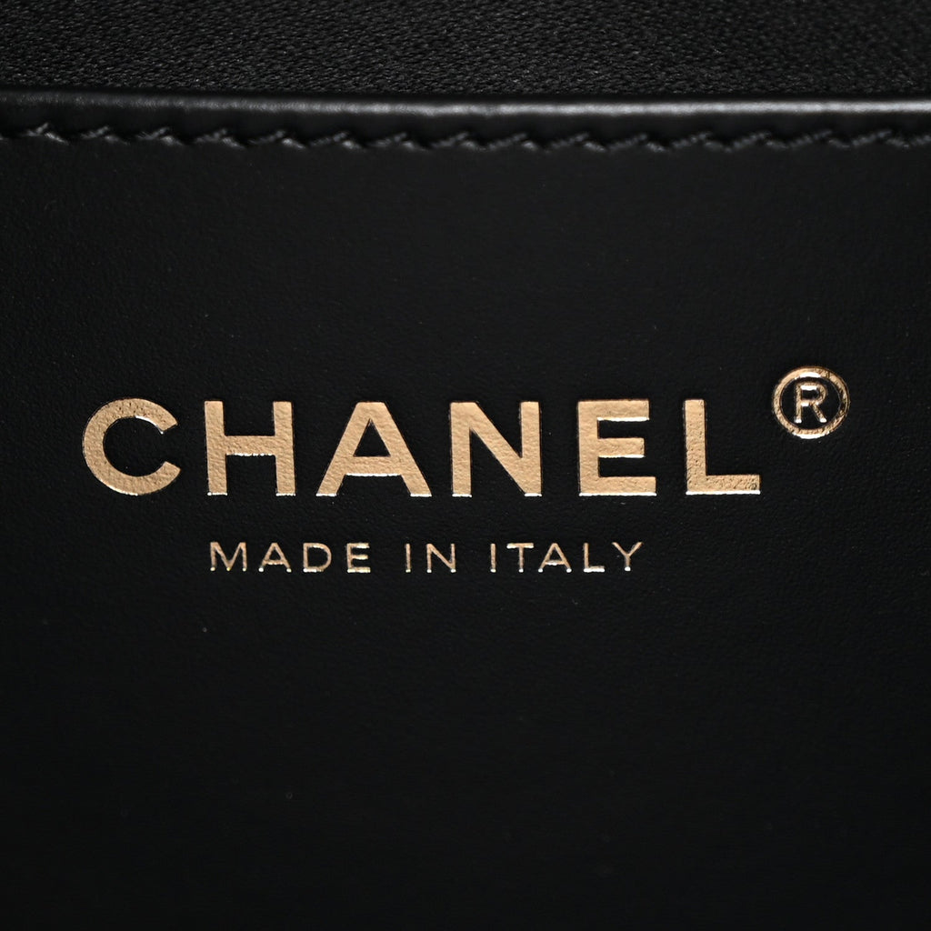 Caviar Quilted Medium Chanel 25 Handbag Black