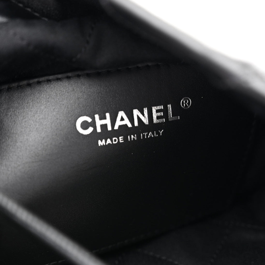 Shiny Calfskin Quilted Mini Chanel 22 So Black