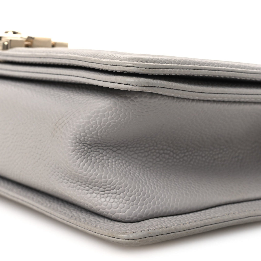 Caviar Quilted Medium Boy Flap Grey