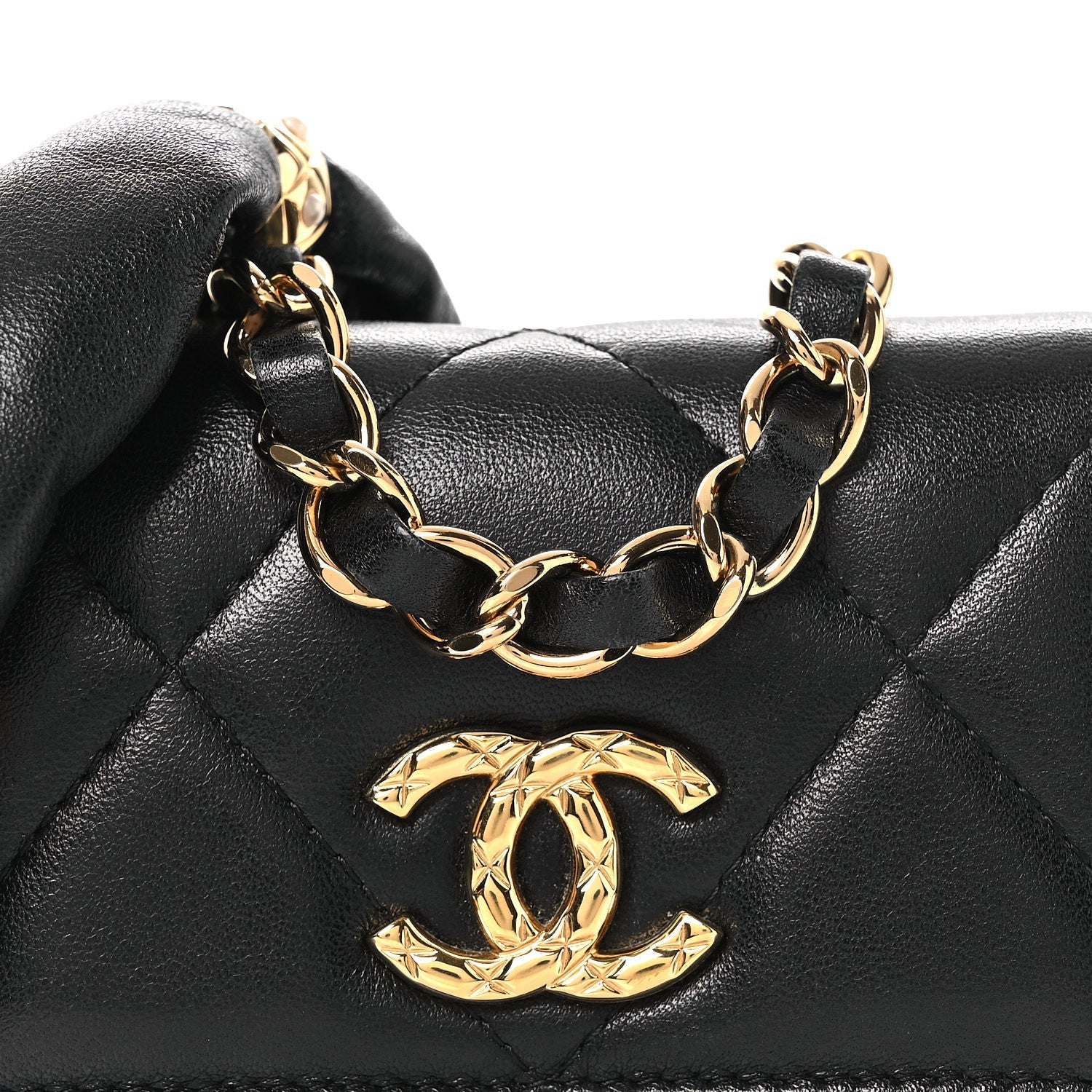 Lambskin Pearl Quilted CC Flap Card Holder With Chain  Black