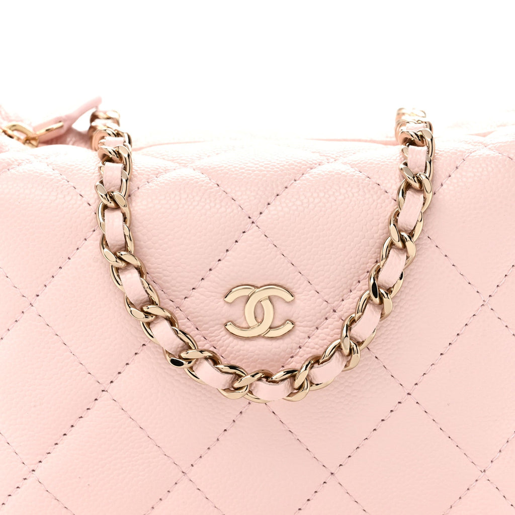 Caviar Quilted Hobo Clutch With Chain Light Pink