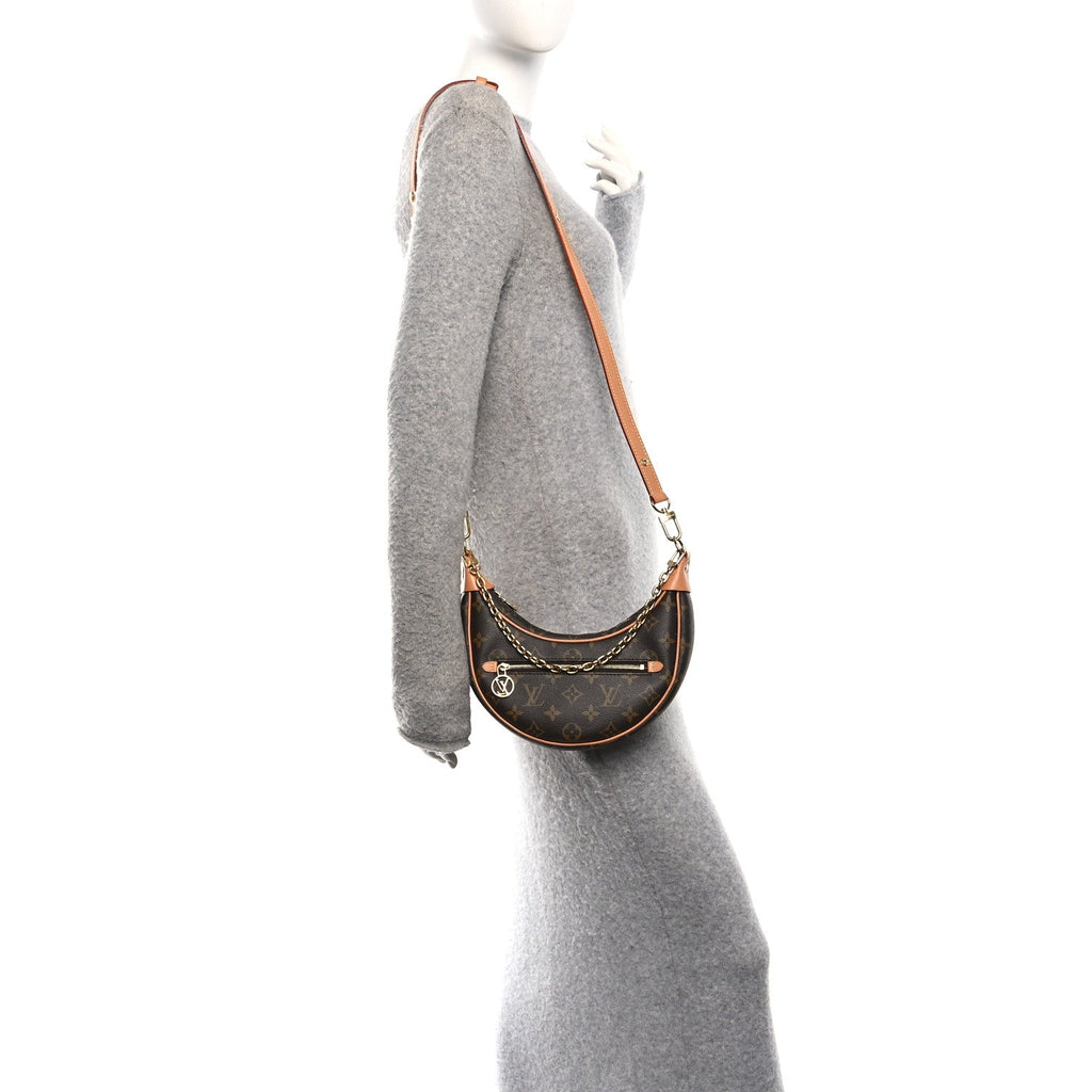 Monogram Loop