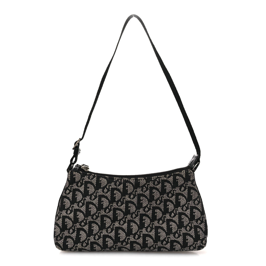 Monogram Shoulder Bag Pochette Black