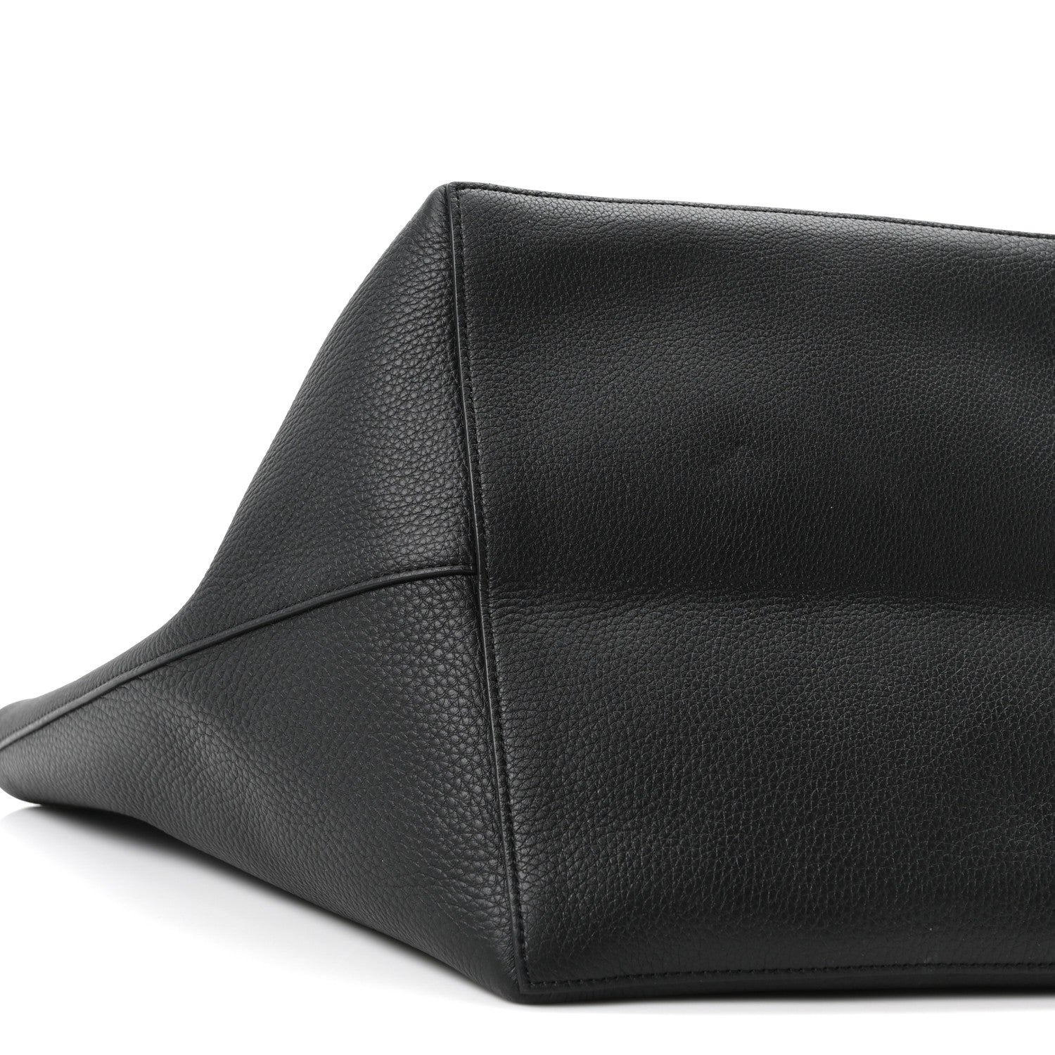 Grained Calfskin Park Tote Three Black