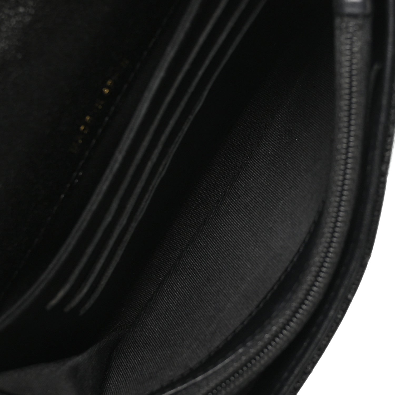 Caviar Quilted Medium Boy Flap Wallet Black