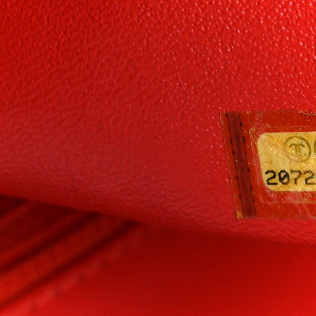 Lambskin Quilted Small Geometric Flap Red
