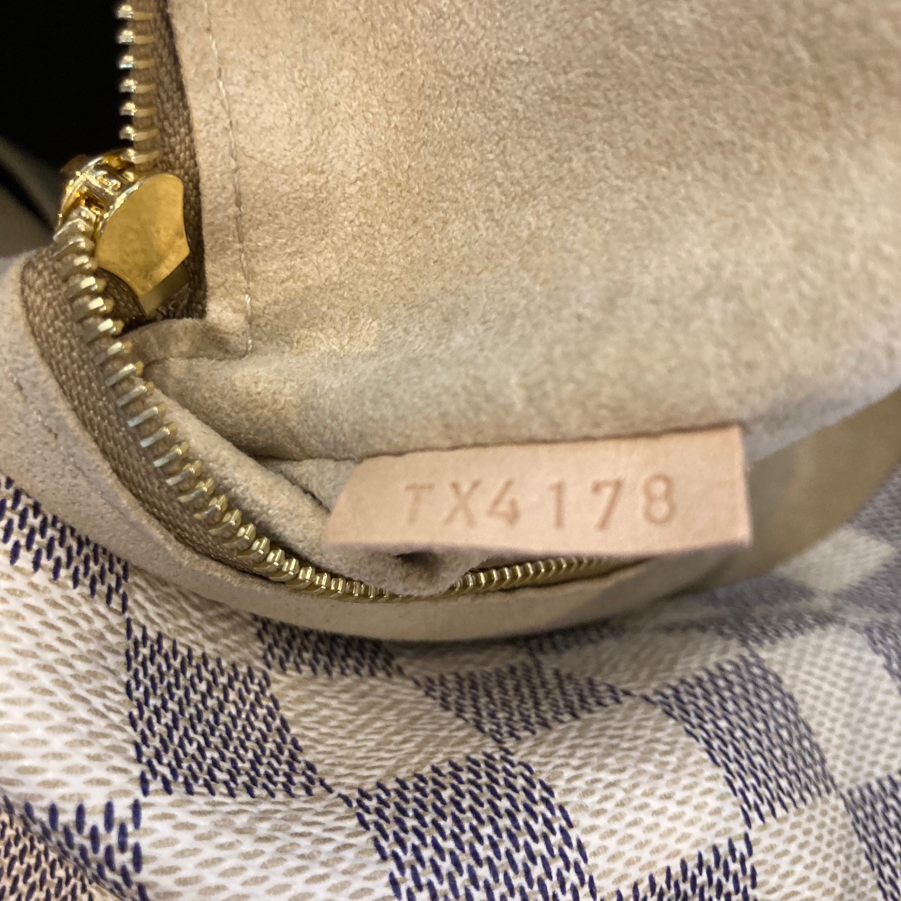 LOUIS VUITTON Damier Azur Artsy MM
