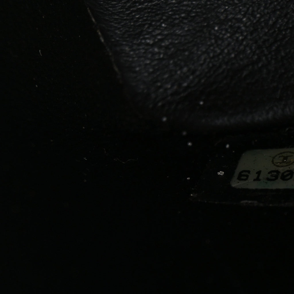 Caviar Quilted Medallion Tote Black