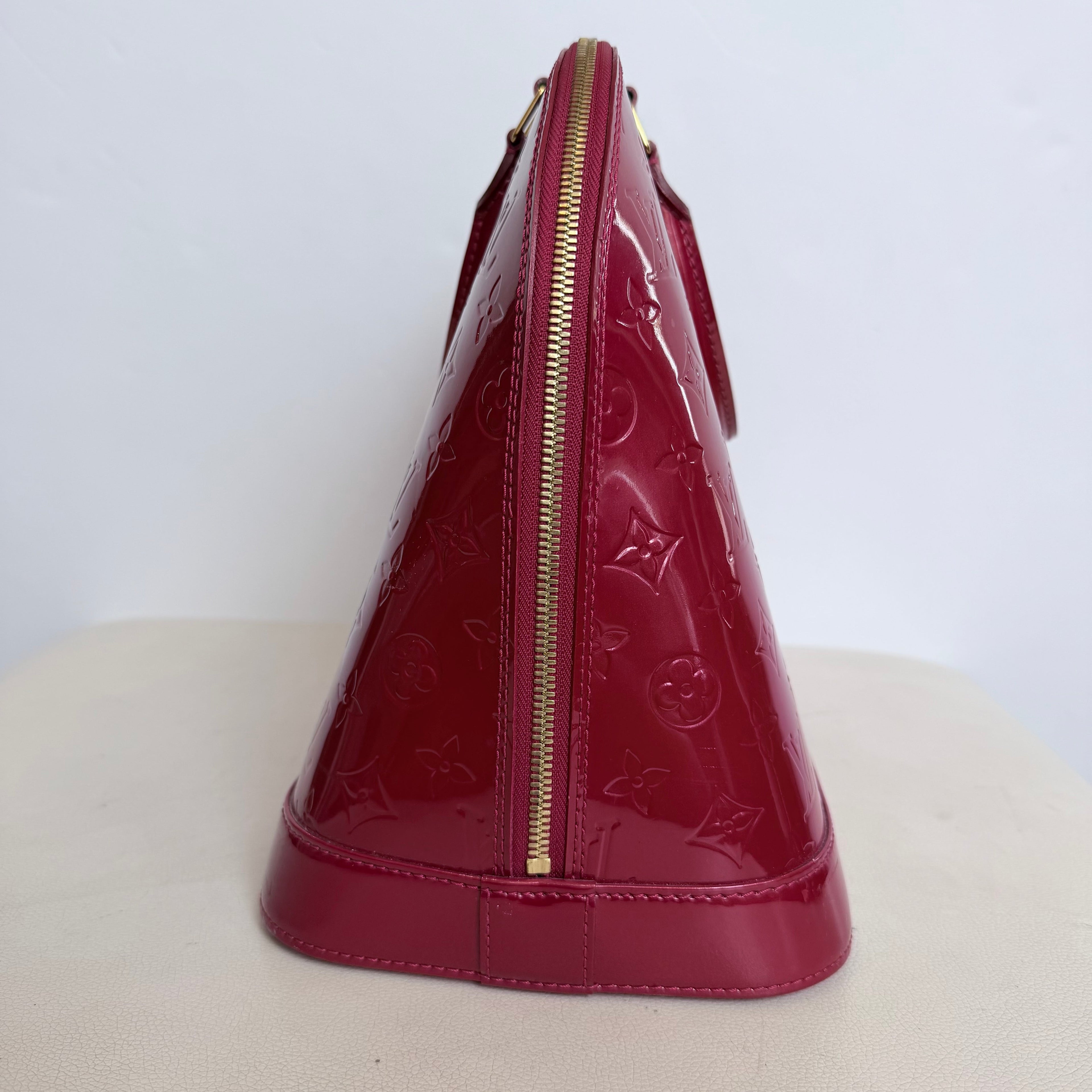 LOUIS VUITTON Vernis Alma MM Pomme D'Amour