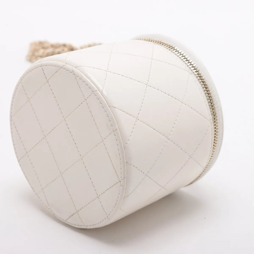 Chanel CC Logo Mini Matelasse Lambskin Chain Round Shoulder Bag White