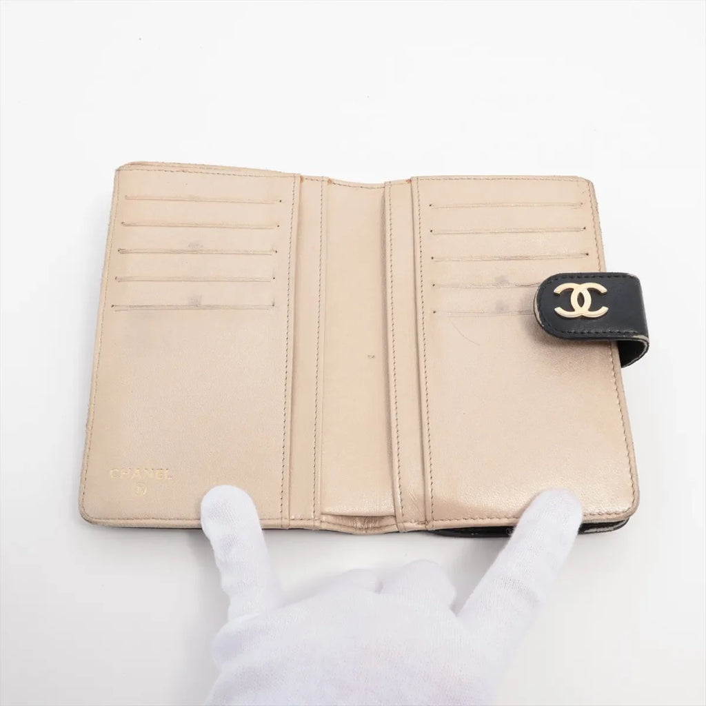 Chanel CC Logo Camelia Leather Compact Wallet Black