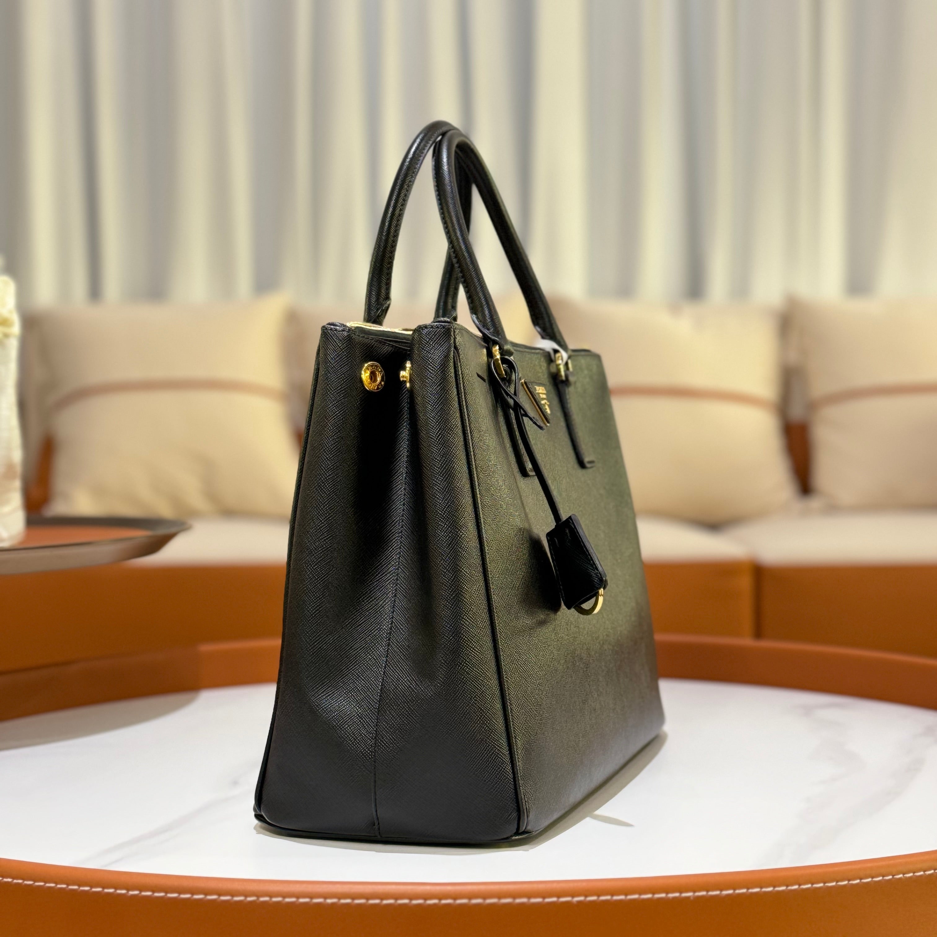 PRADA LARGE PALLERIA BAG
