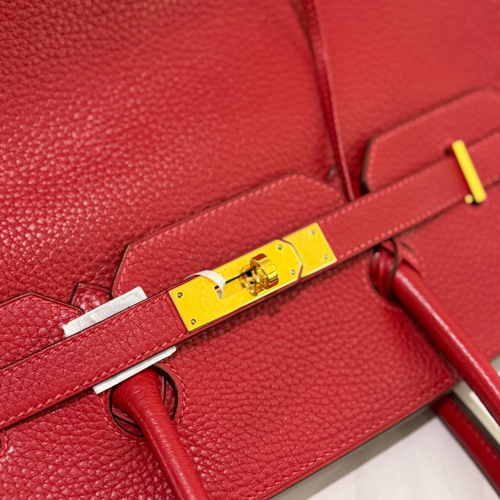 HERMÈS BIRKIN 35 ROUGE CASAQUE WITH GOLD HARDWARE