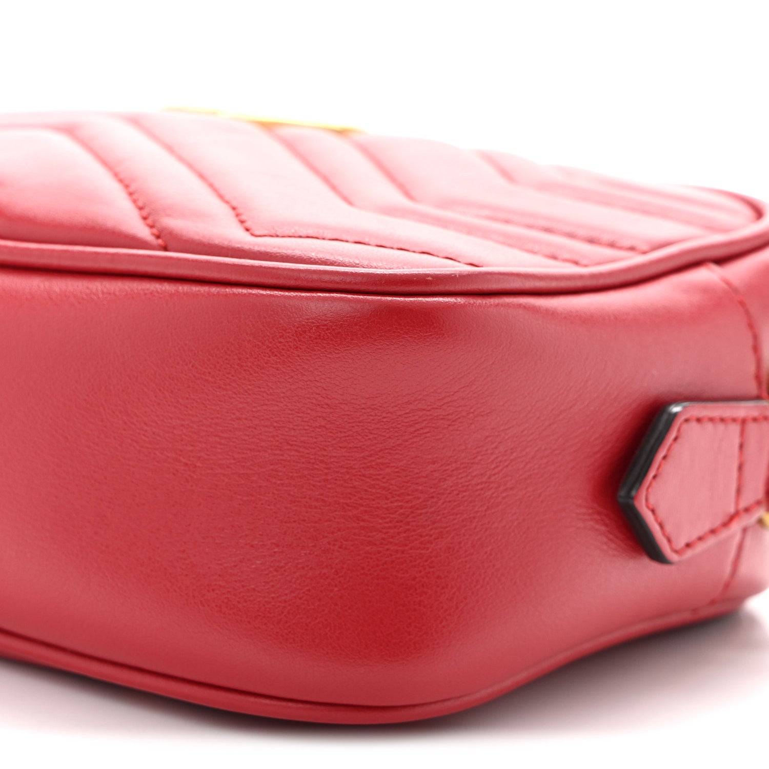 Calfskin Matelasse Mini GG Marmont Chain Shoulder Bag Hibiscus Red