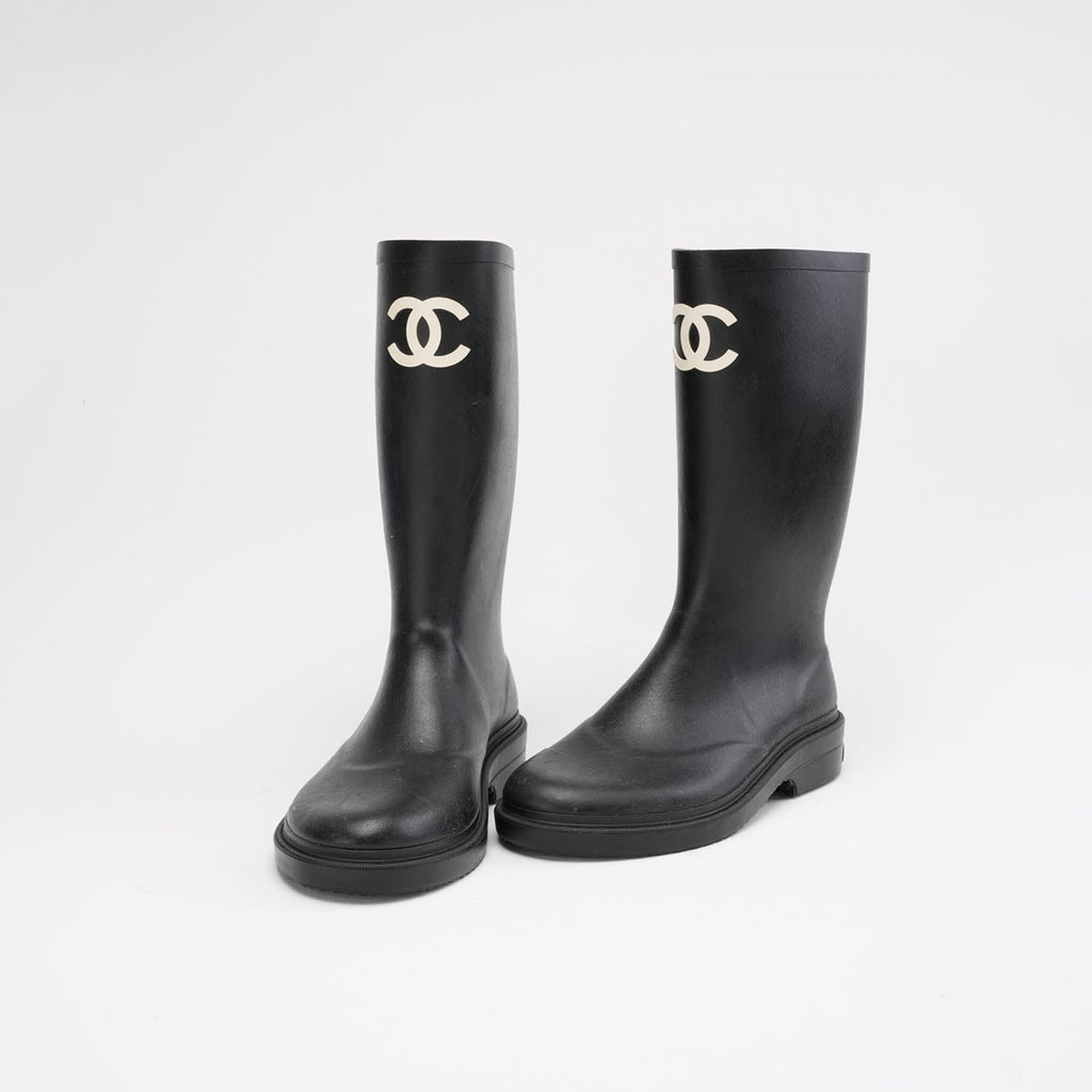 Chanel Classic Rain Boots in Black / White With CC Logo 39
