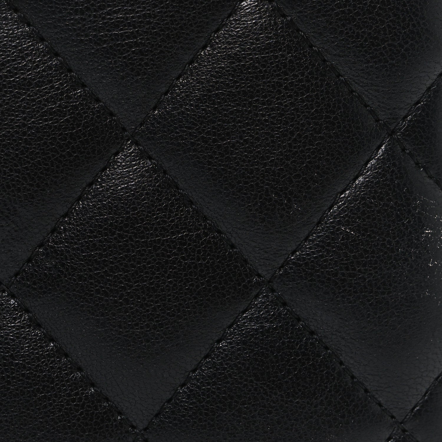 Lambskin Quilted Wallet On Chain WOC Black