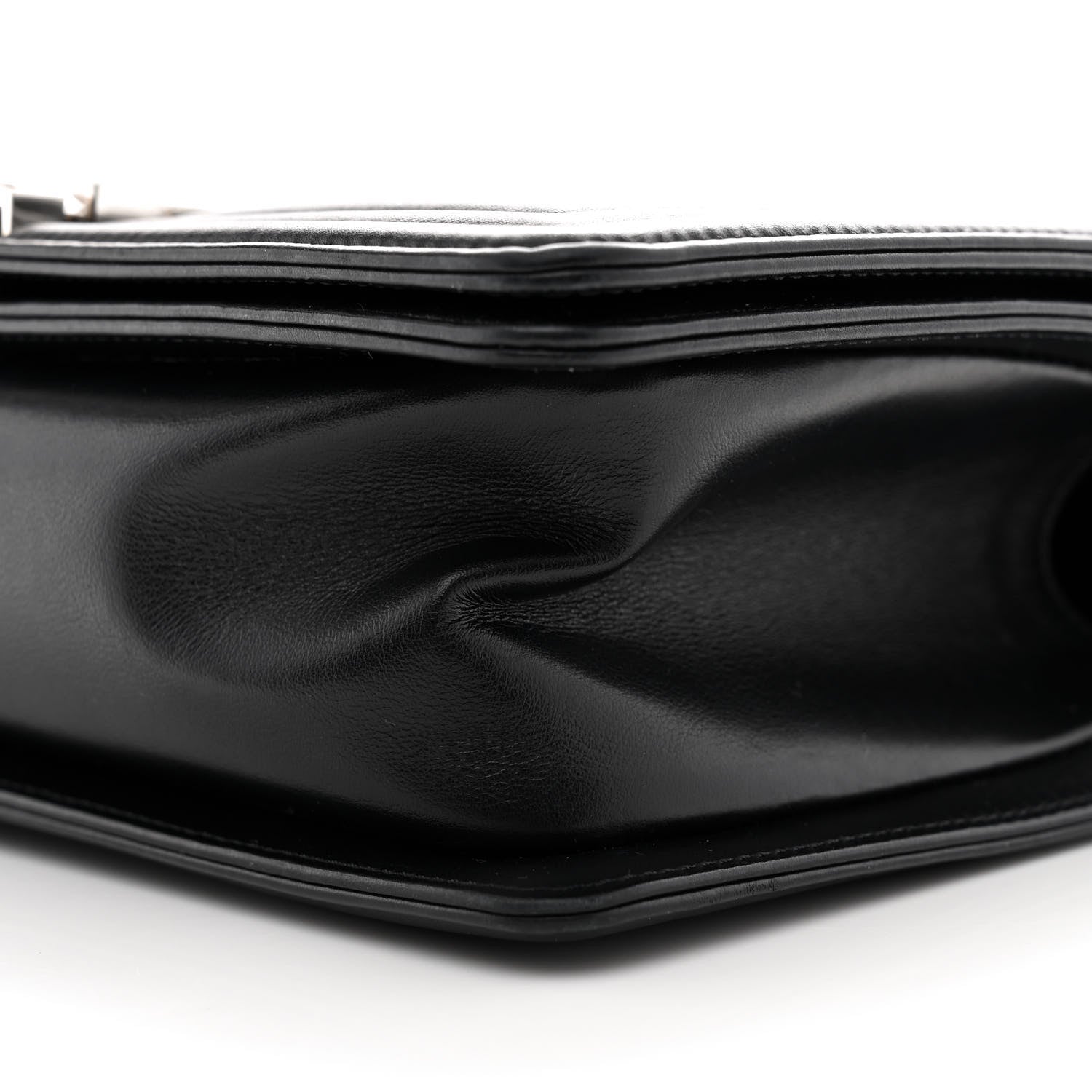 Lambskin Chevron Quilted Medium Boy Flap Black