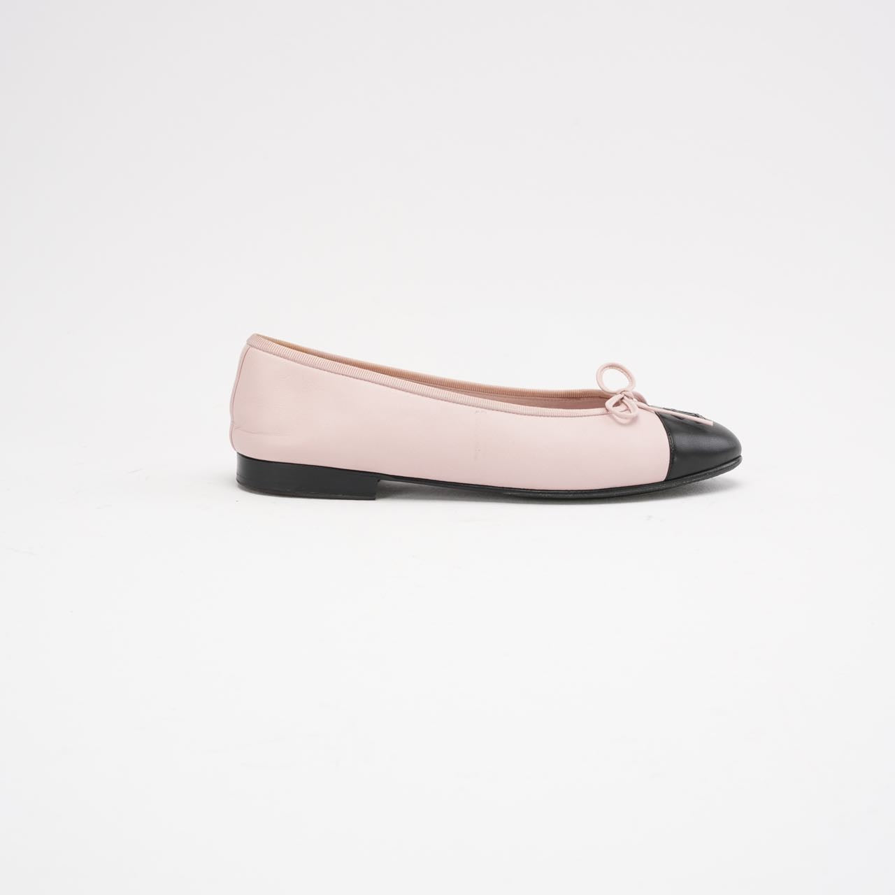 Chanel Pink / Black Quilted Leather CC Ballet Flats Size 38