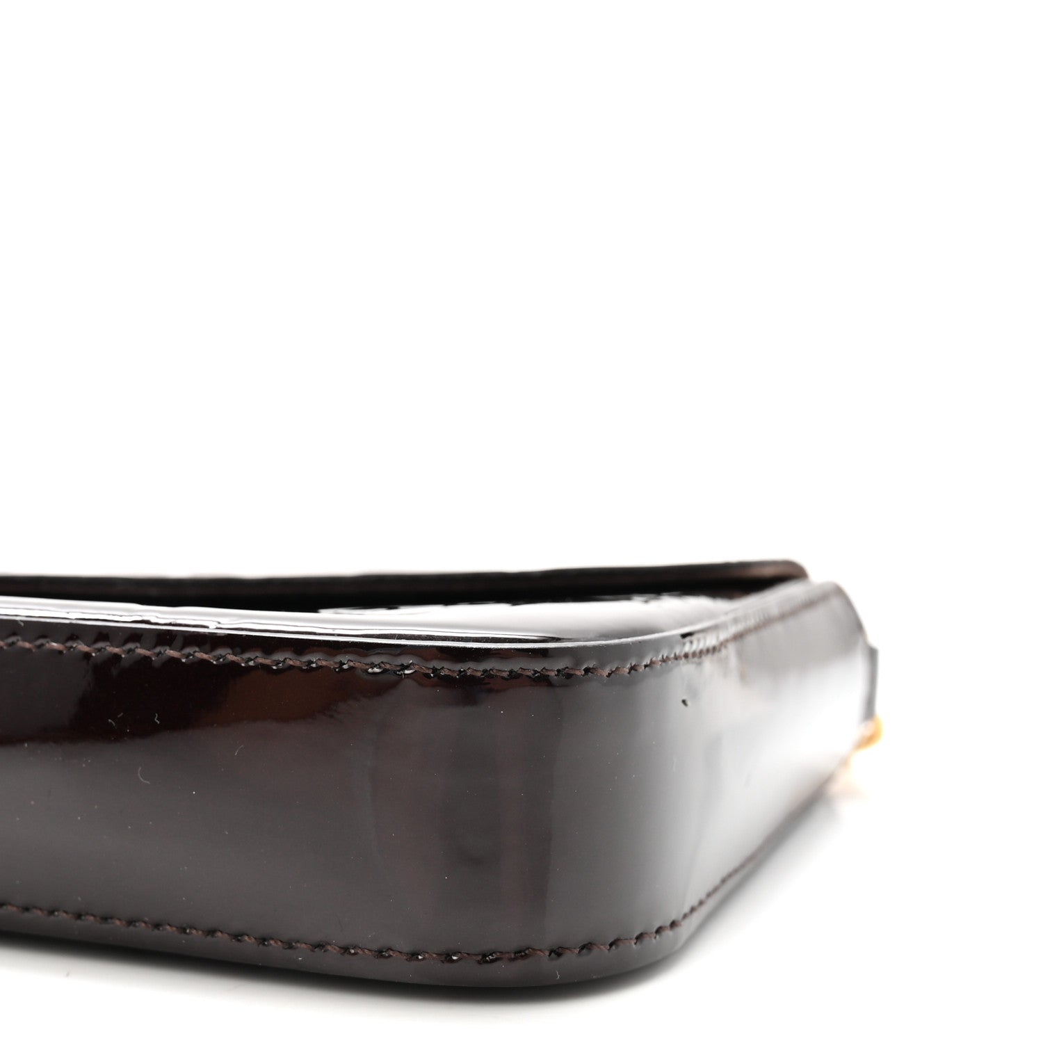Vernis Pochette Felicie Chain Wallet Amarante