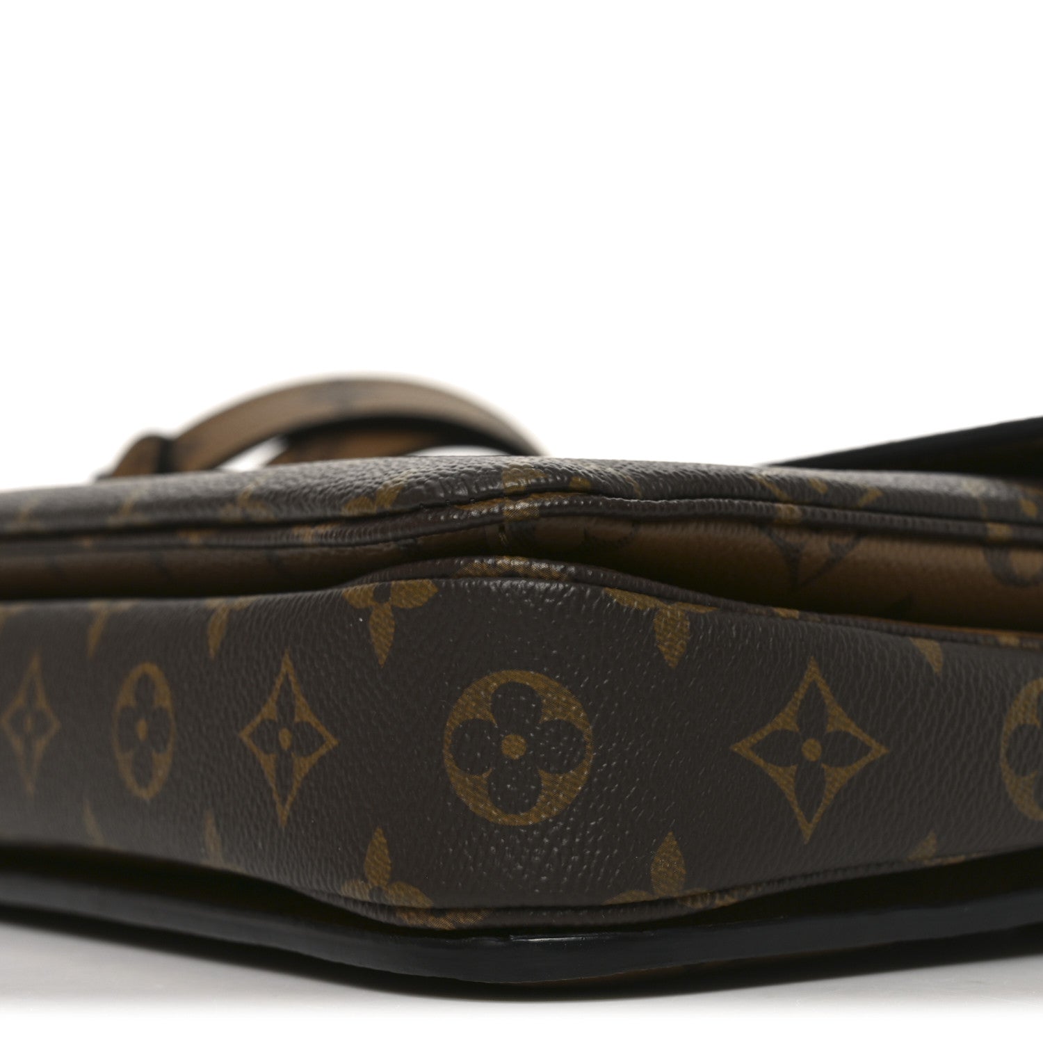 Reverse Monogram Pochette Metis