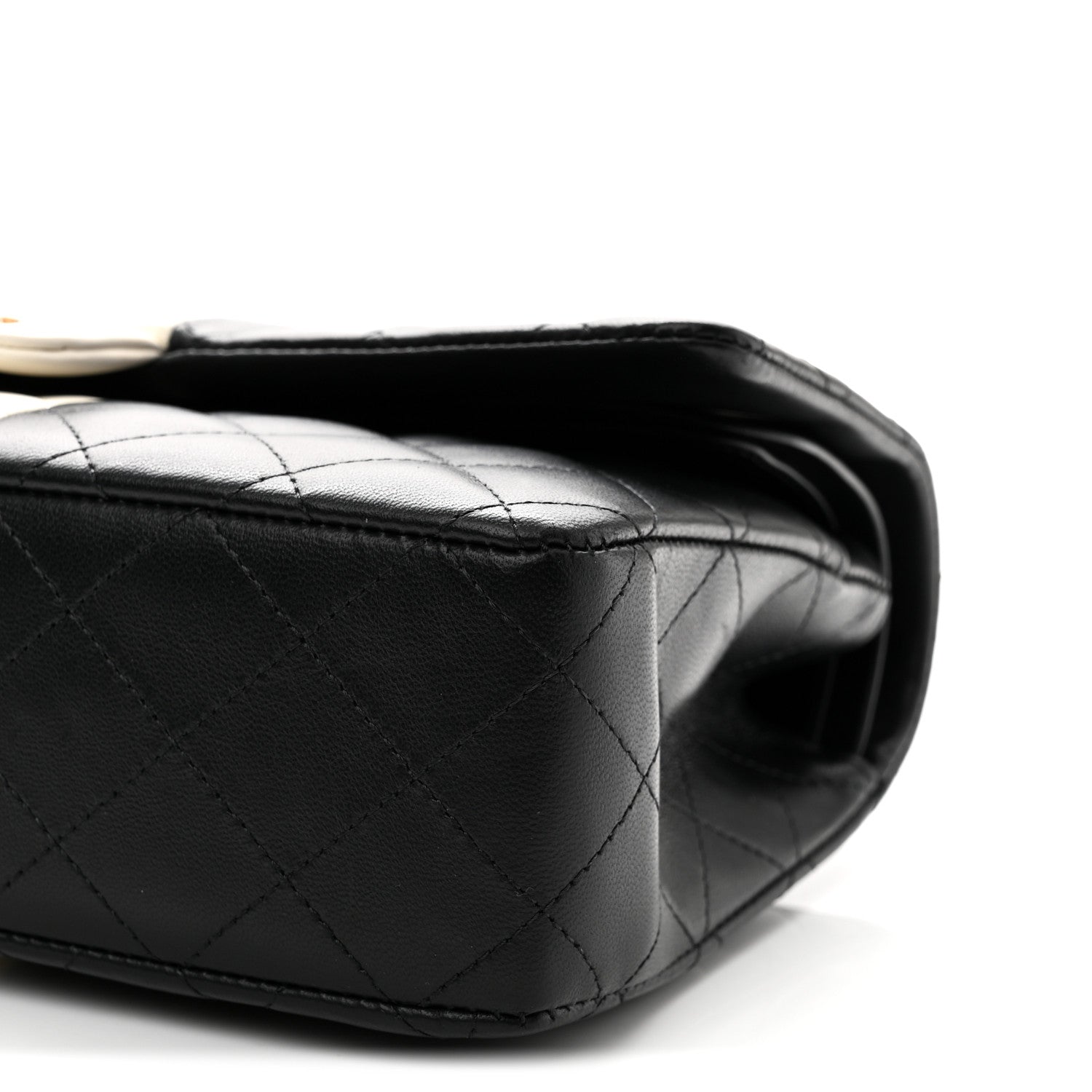 Lambskin Quilted Medium Double Flap Black White