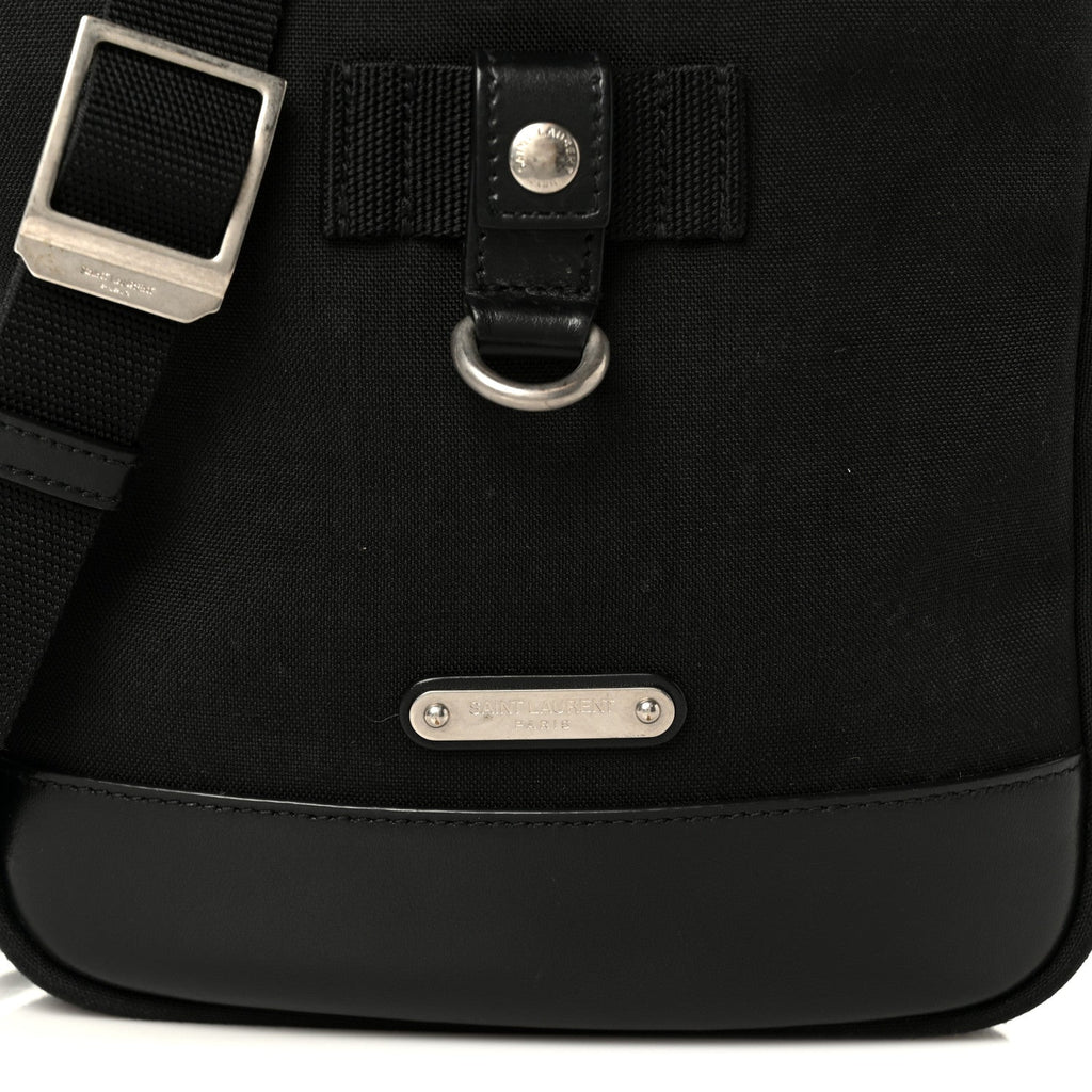 Canvas Rivington Race Pouch Black