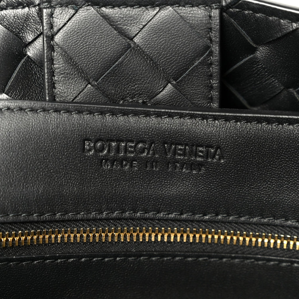 Nappa Intrecciato Medium Andiamo Shoulder Bag Black
