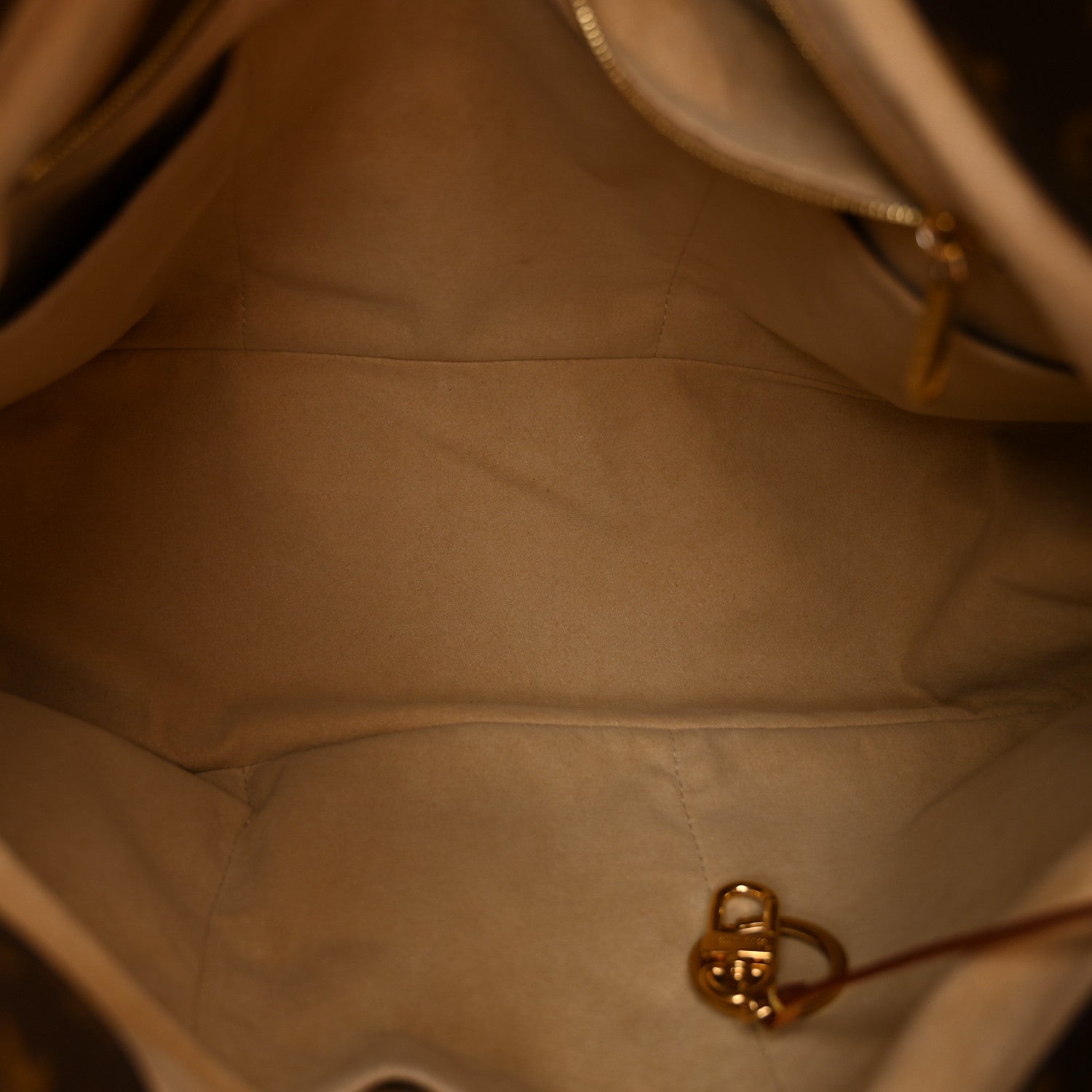 Monogram Artsy MM