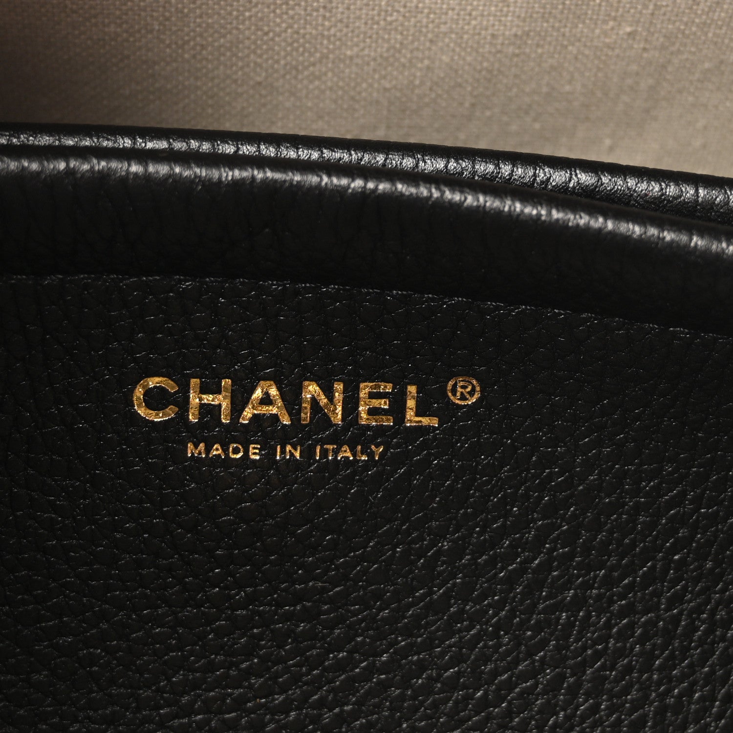 Grained Calfskin Stitched Urban Essentials Small Shopping Bag Black