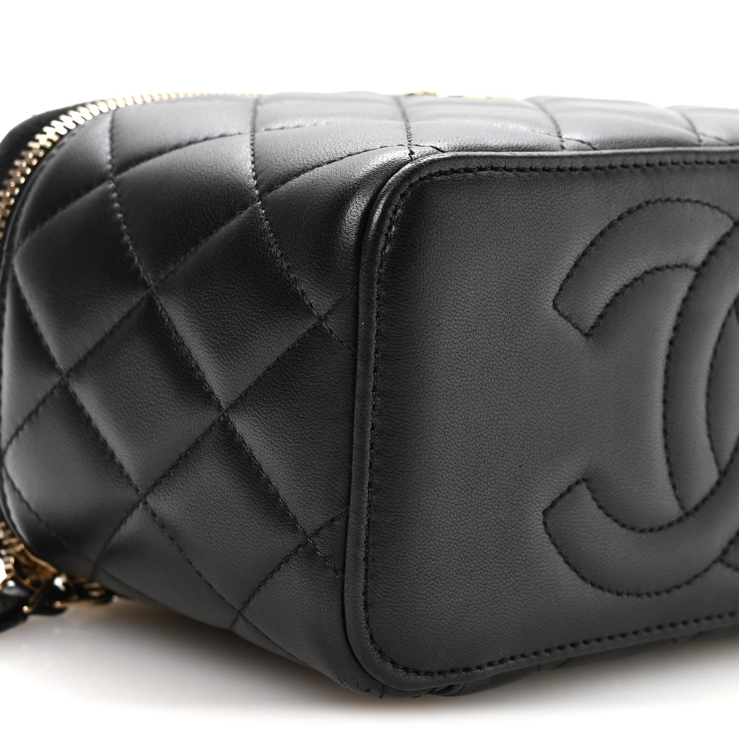 Lambskin Quilted Small Top Handle Vanity Case With Chain Black