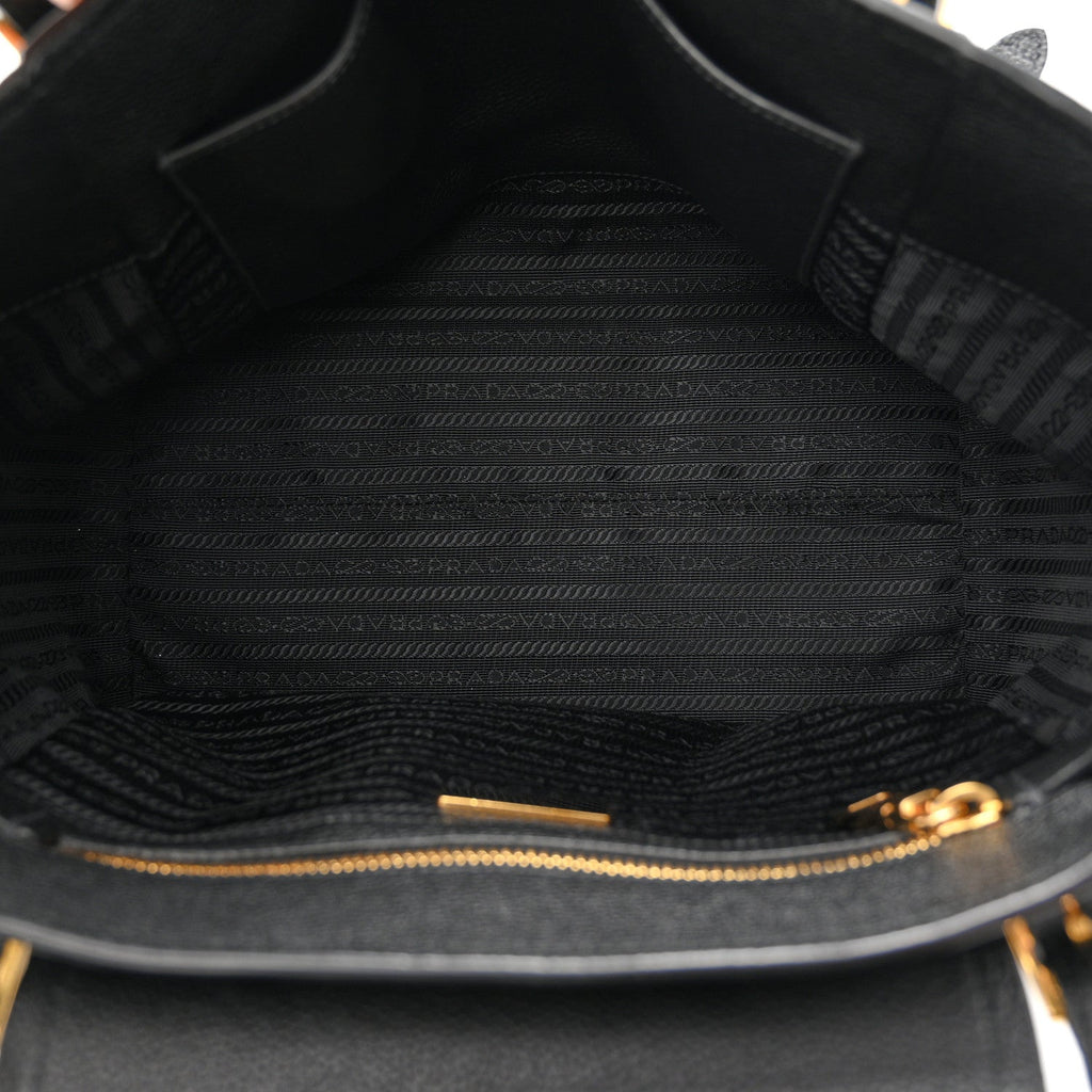 Vitello Phenix Tote Bag Black