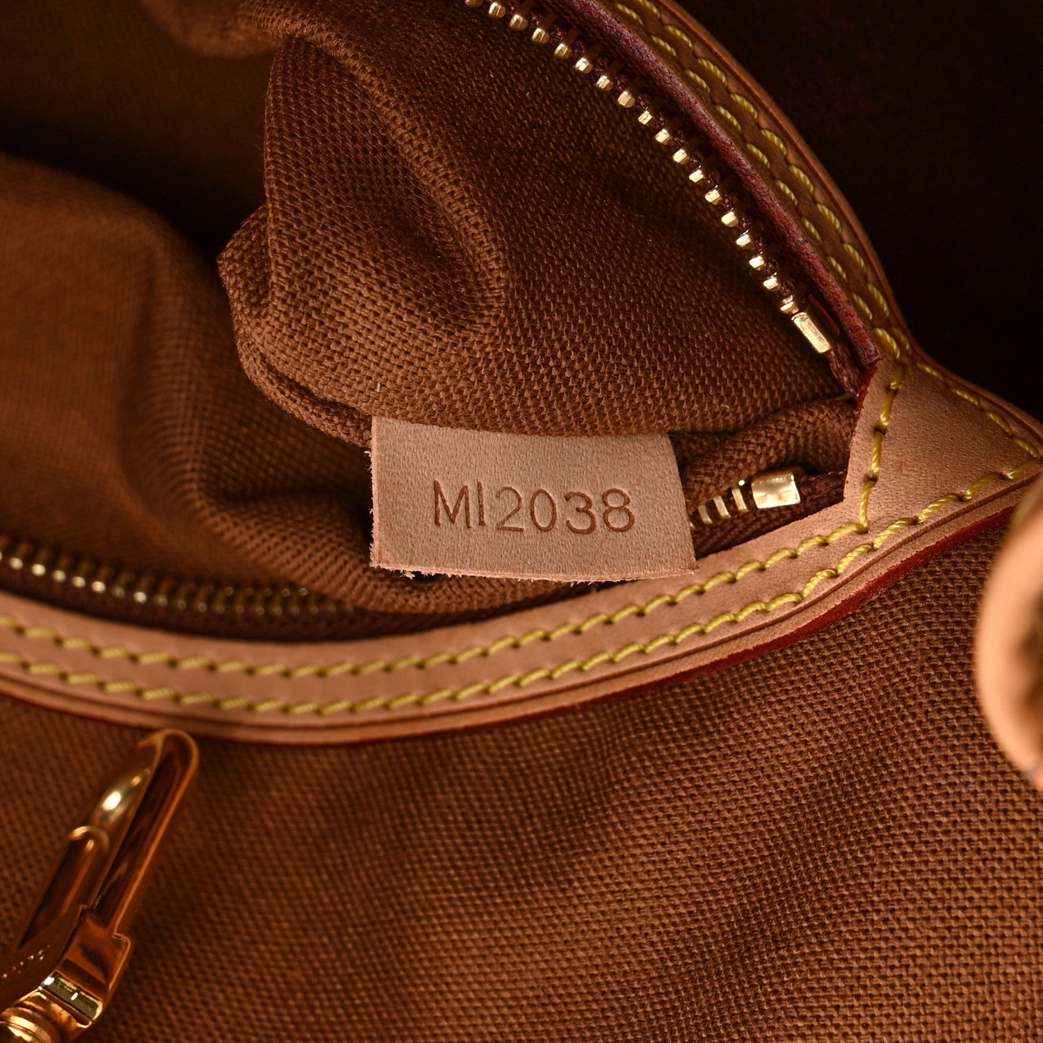 Monogram Batignolles Vertical