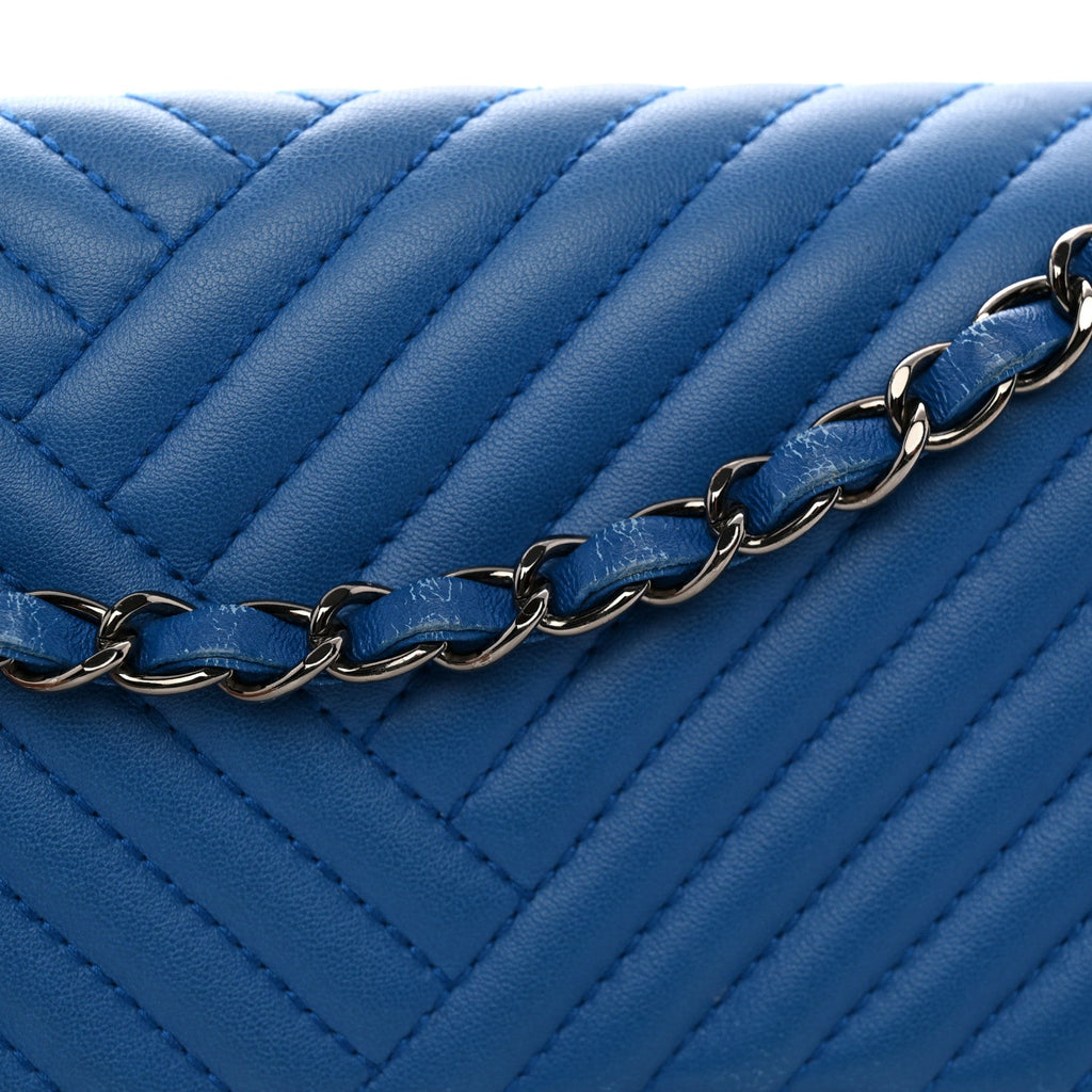 Lambskin Quilted Medium CC Crossing Flap Blue