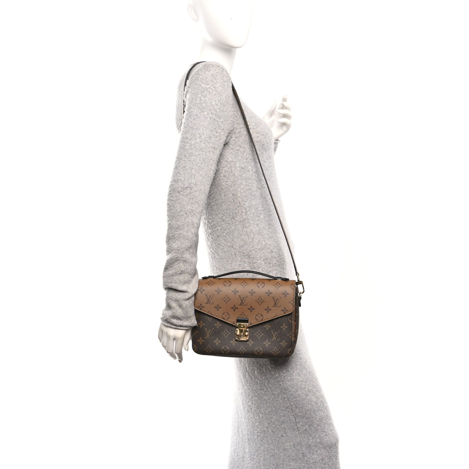 Reverse Monogram Pochette Metis