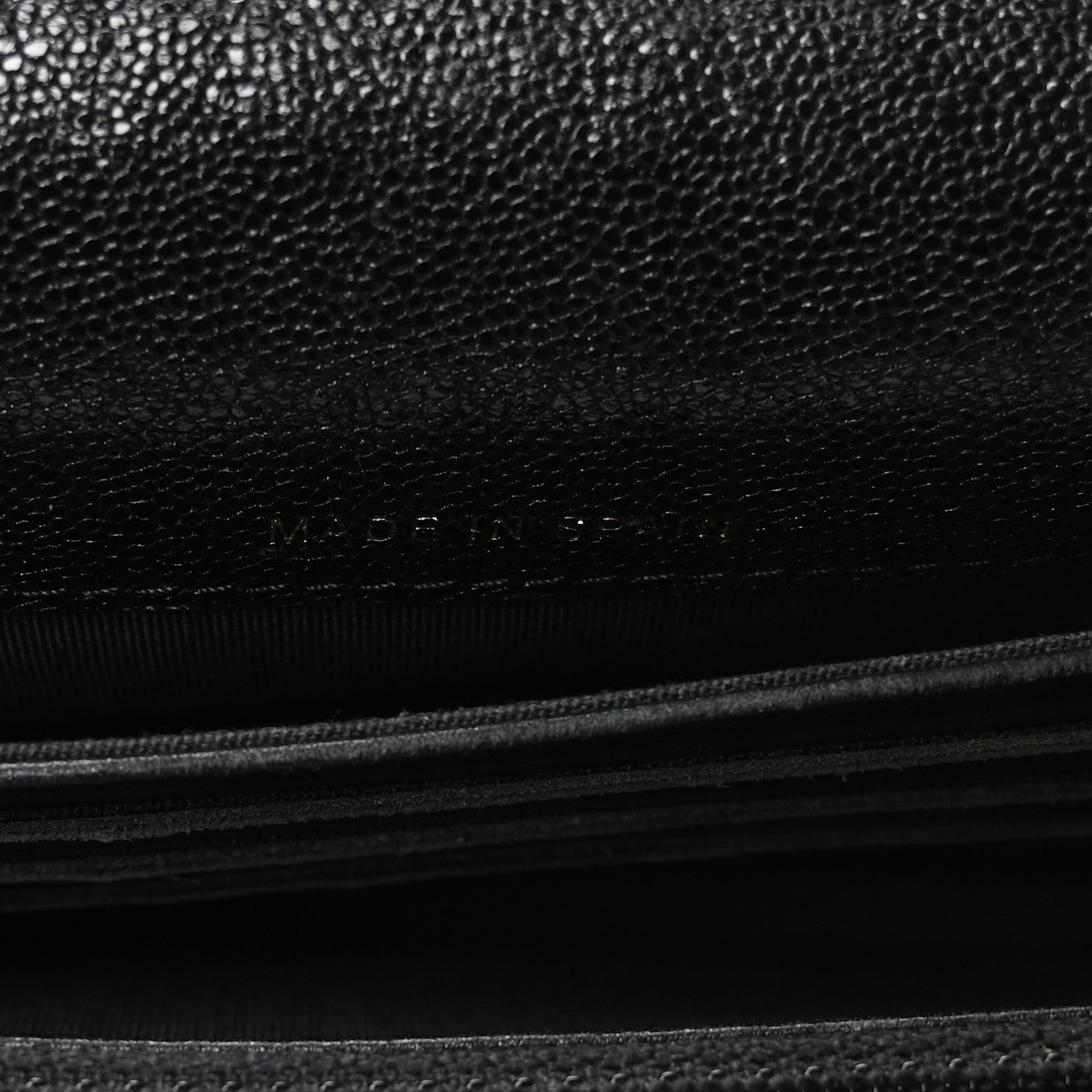 Caviar Quilted Medium Boy Flap Wallet Black