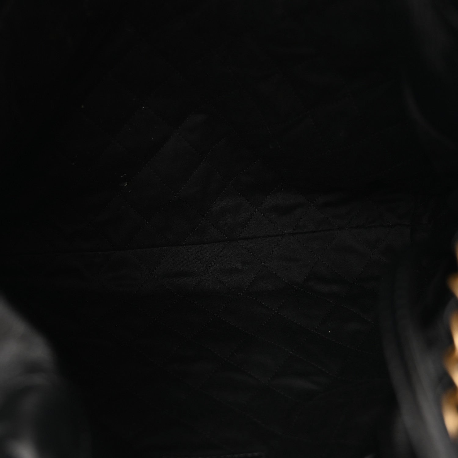 Shiny Calfskin Double Pocket Quilted Chanel 22 Black