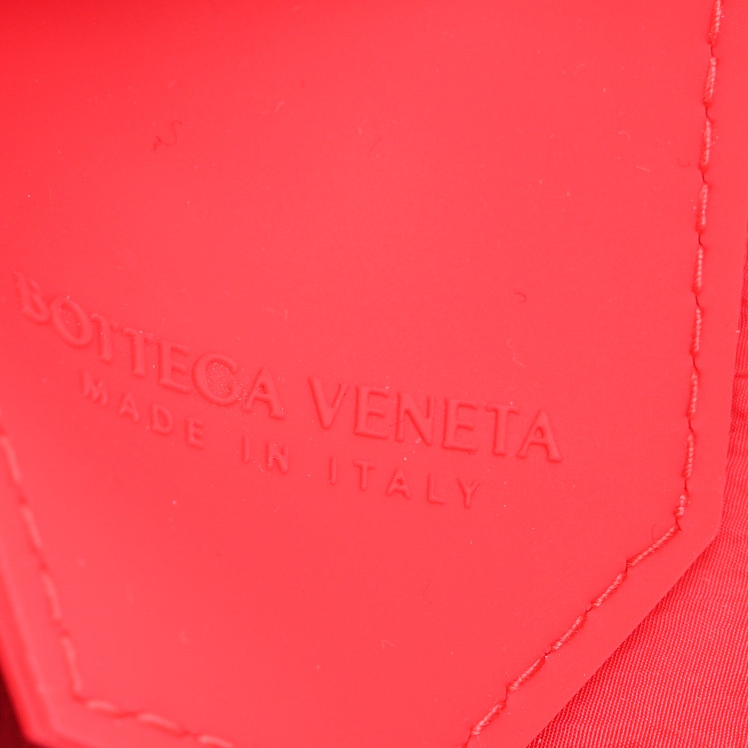 Rubber Maxi Intrecciato Extra Mini Cassette Crossbody Bag Firework