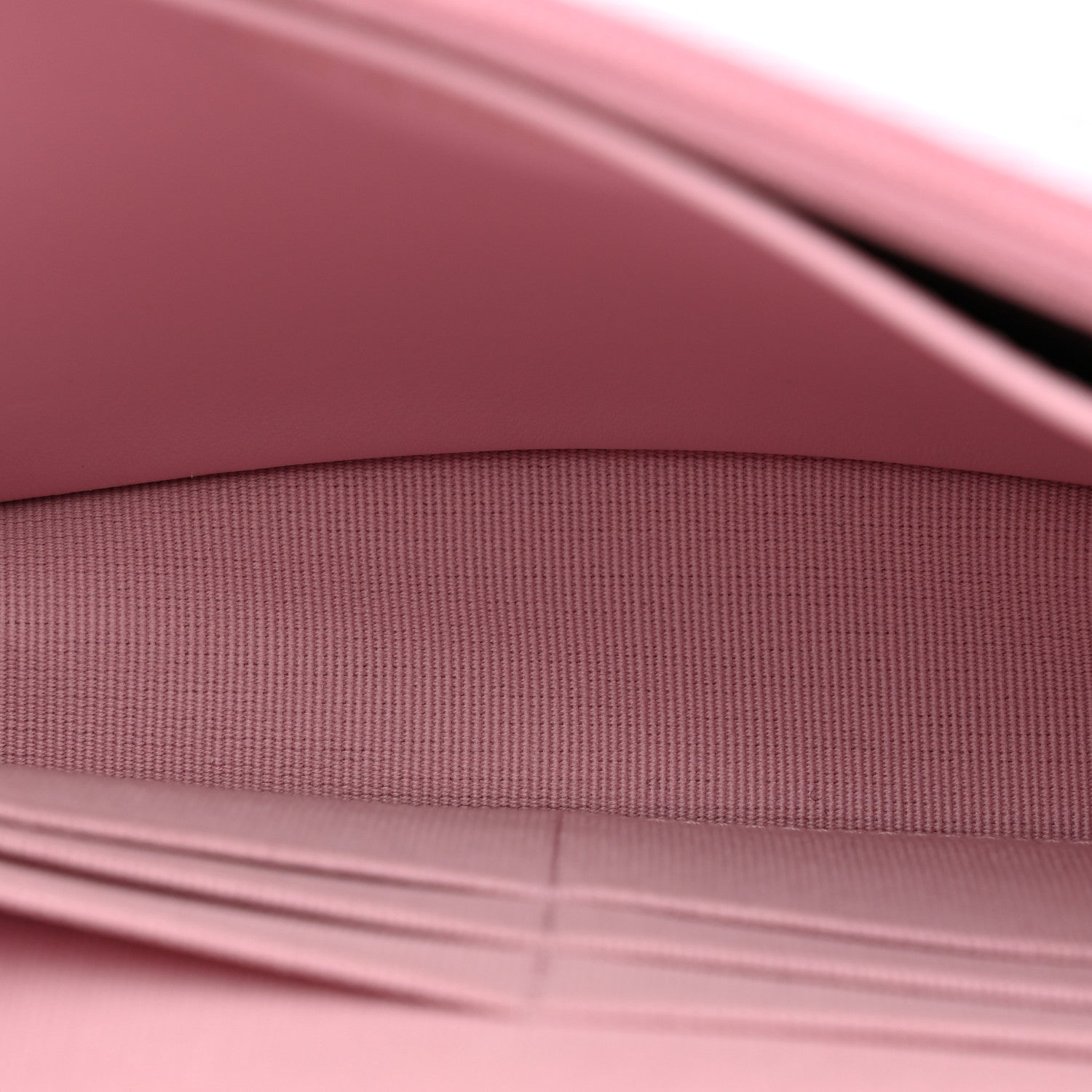 Caviar Quilted Textured CC Wallet on Chain WOC Light Pink