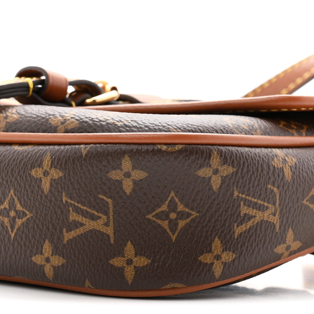 Monogram Solo