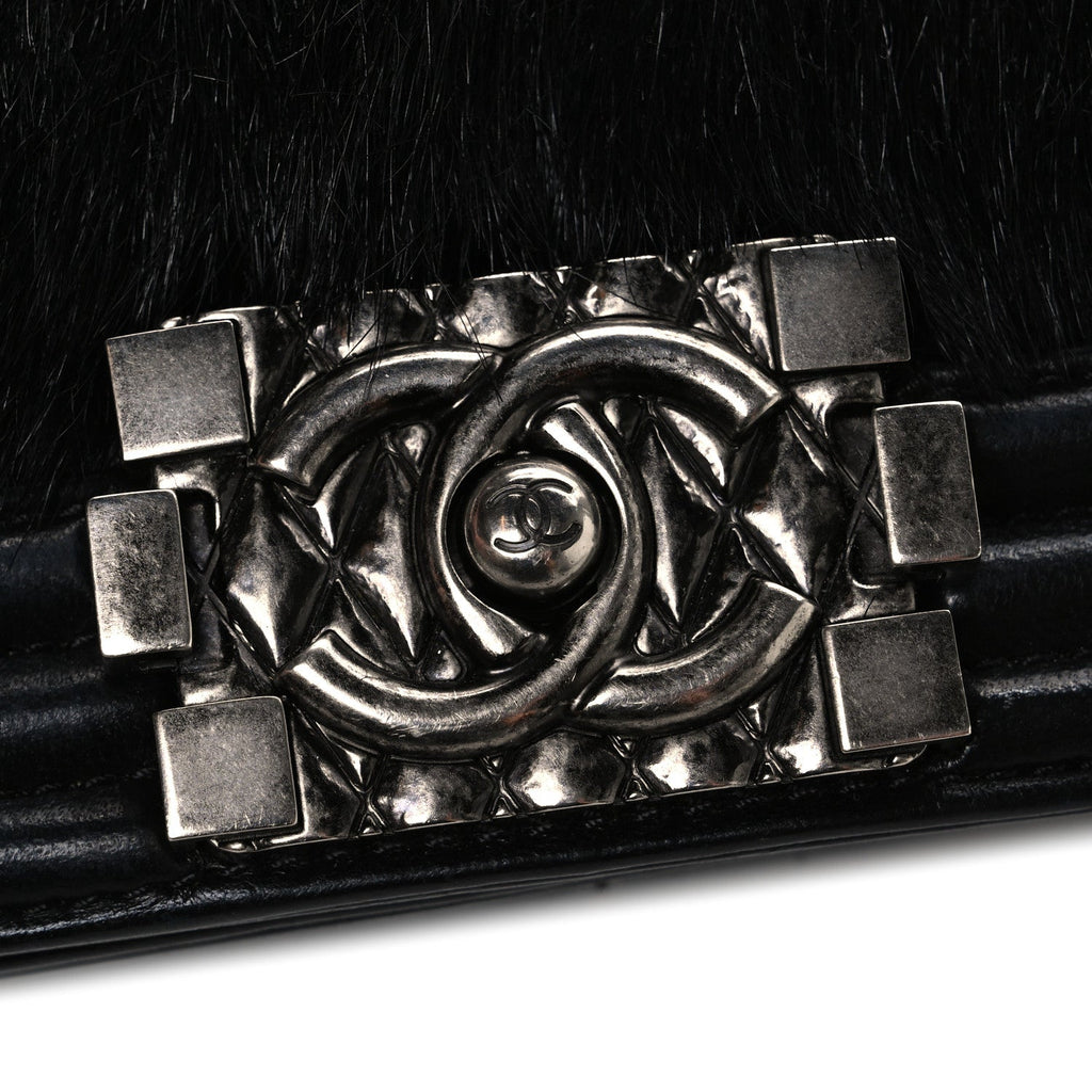 Goat Hair Medium Celtic Boy Flap Black