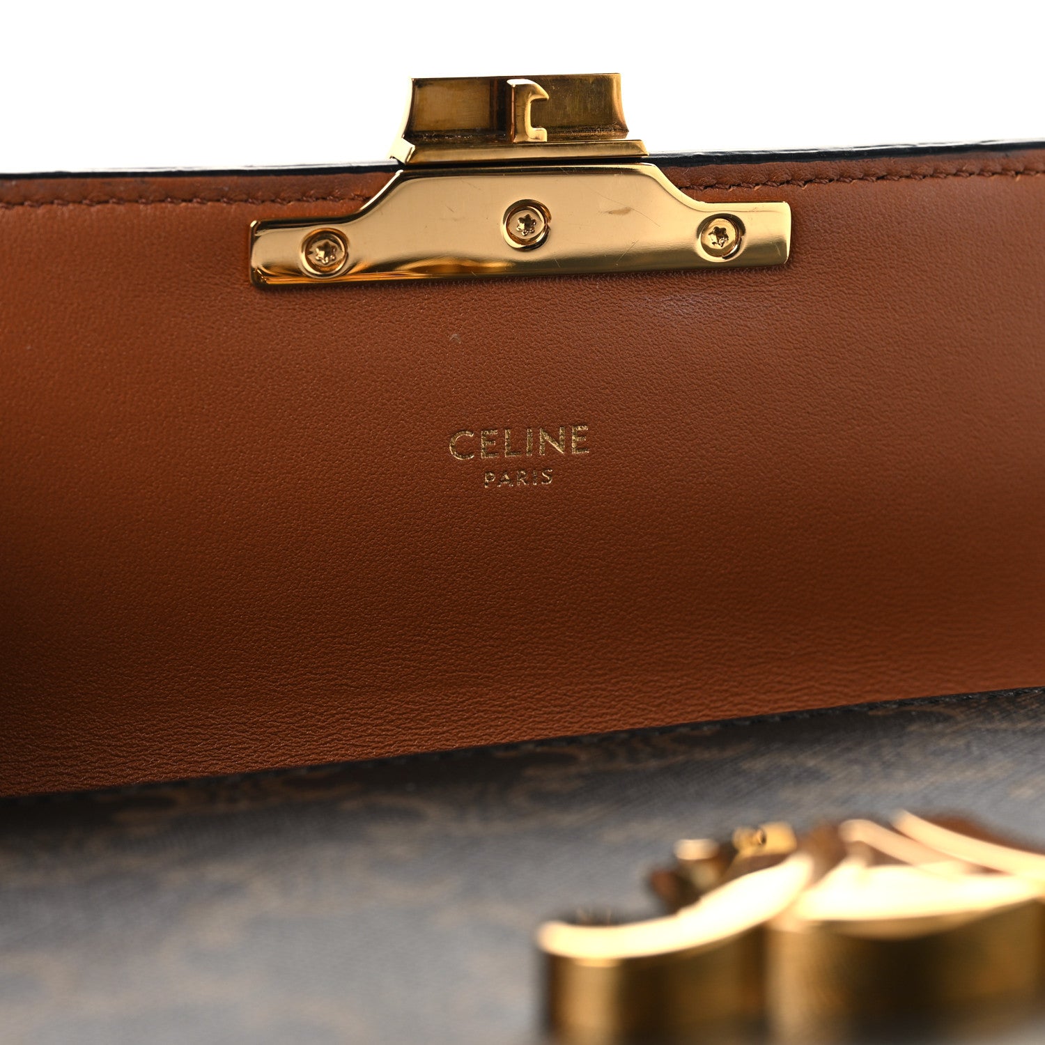 Triomphe Canvas Chain Shoulder Bag Tan