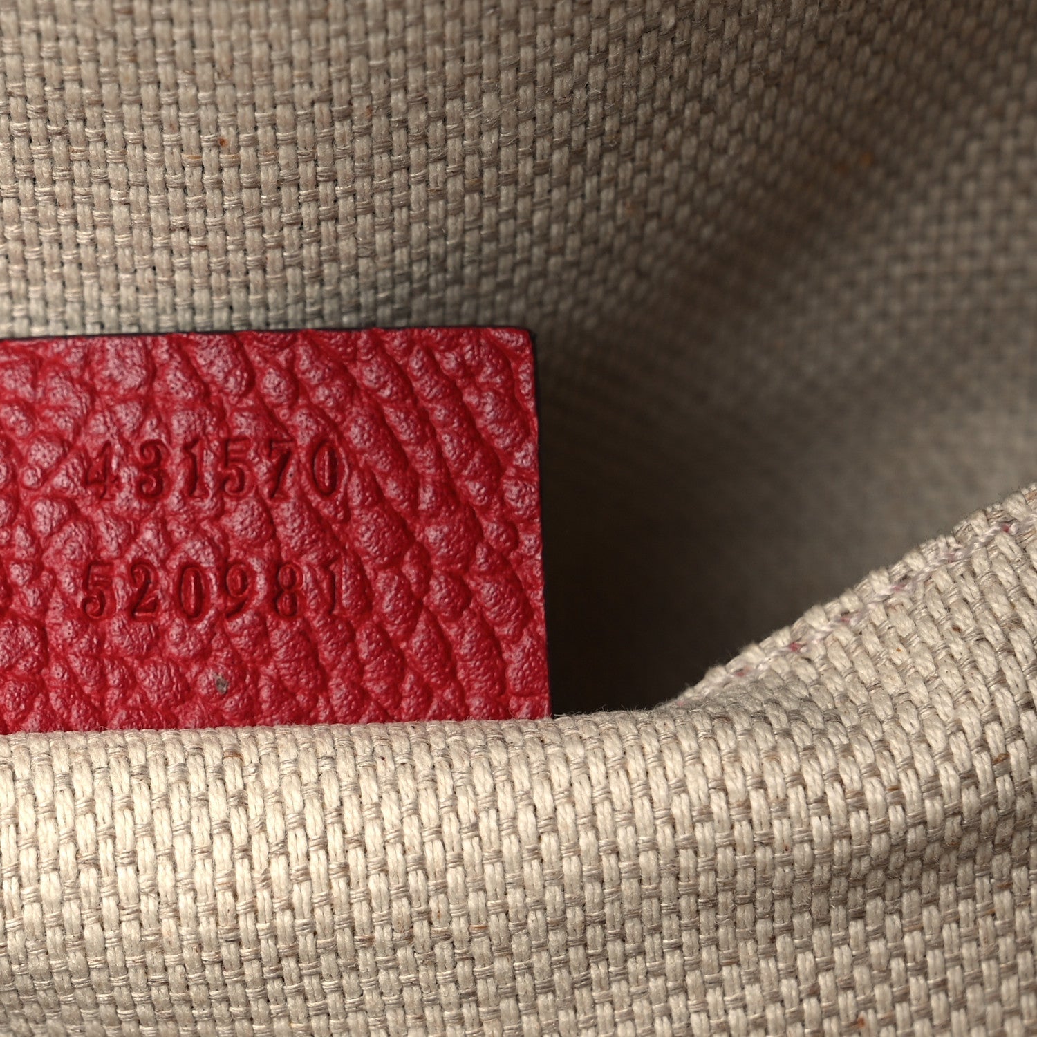 Pebbled Calfskin Bi-Color Soho Chain Backpack Red Navy