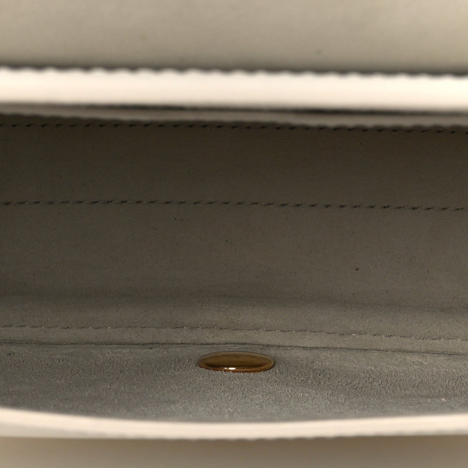 Box Calfskin Medium Bobby Flap Latte