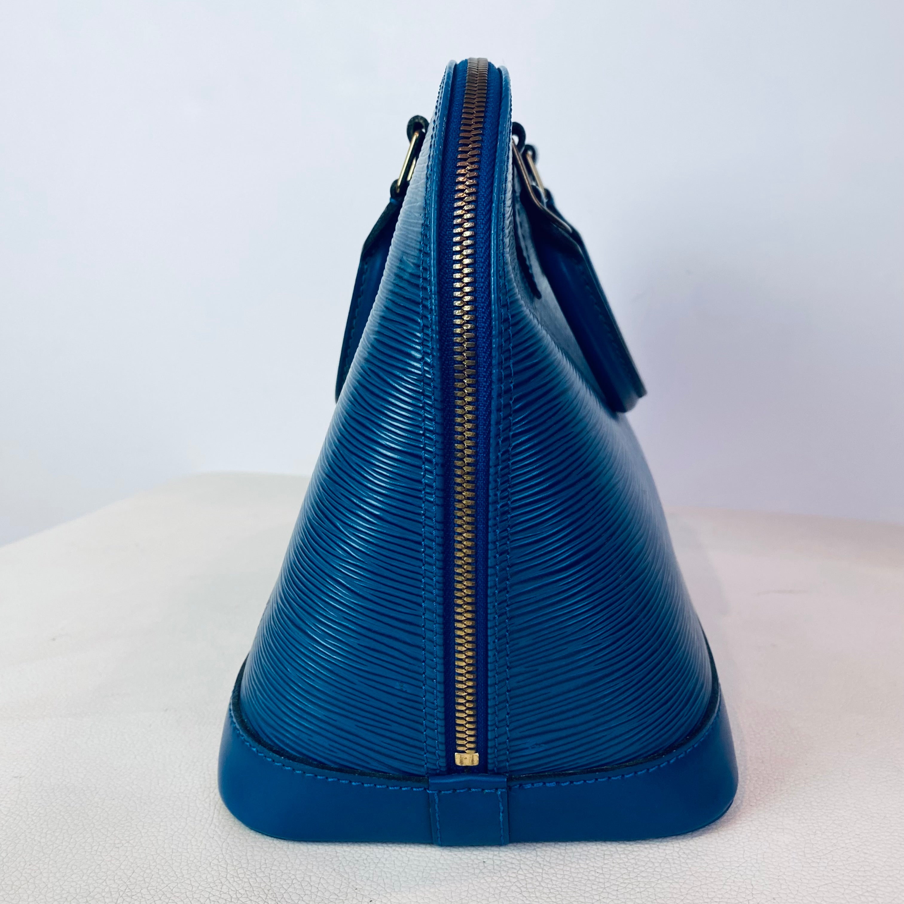 LOUIS VUITTON Epi Alma PM Satchel Handbag with Epi Elise Wallet in Blue