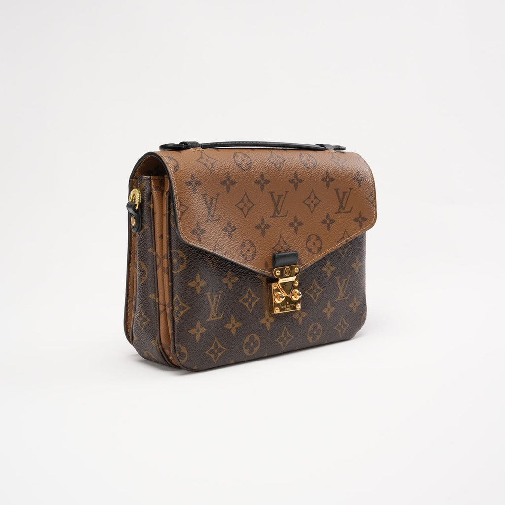 Louis Vuitton Monogram Pochette Metis MM Hand Bag 2017