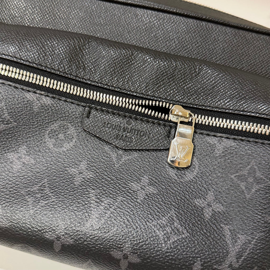 LOUIS VUITTON OUTDOOR MEN'S MONOGRAM POSTMAN BAG