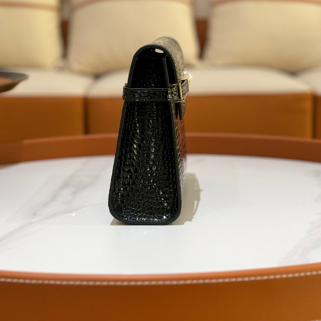 SAINT LAURENT MANHATTAN IN CROCODILE-EMBOSSED SHINY LEATHER BAG