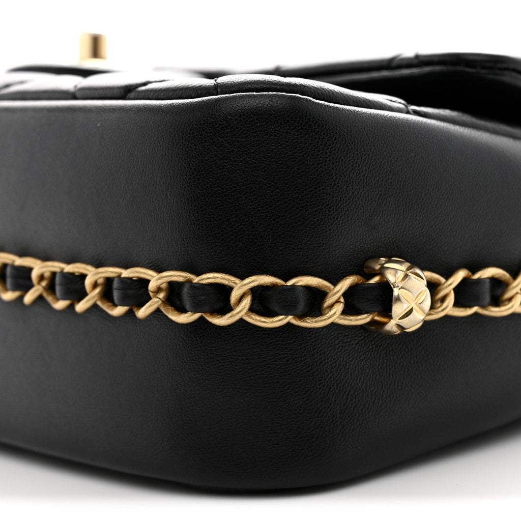 Lambskin Quilted CC Medium Dynasty Flap Black