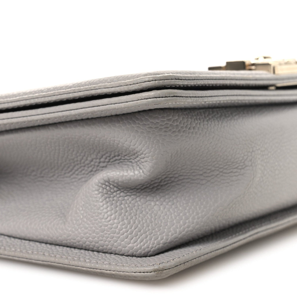 Caviar Quilted Medium Boy Flap Grey